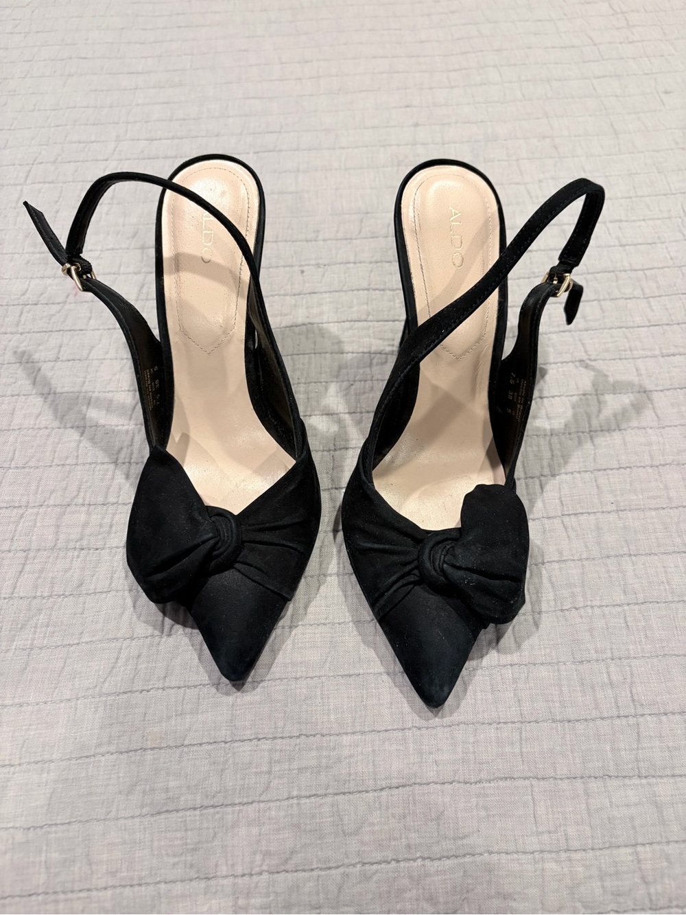 ALDO Black Faux Suede Bow Slingback Heels Pointed Toe Stiletto Pumps Size 7.5 - Picture 2 of 7